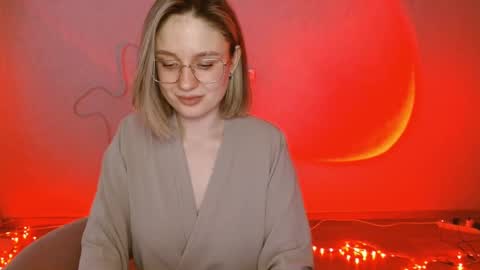 Michelle  online show from February 7, 5:41 am