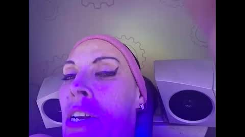 WinterCharmz online show from May 24, 9:36 pm