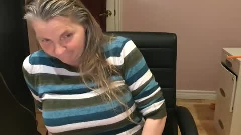 chealsiek online show from September 15, 1:47 am