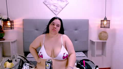 Snapshot of cheelsea_ chatting on January 22, 4:23 am cheelsea_ online show from January 22, 4:23 am