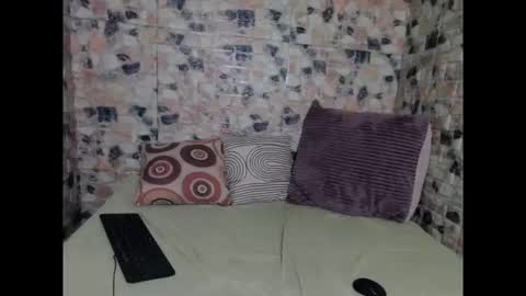 leah is the name online show from April 1, 5:52 am