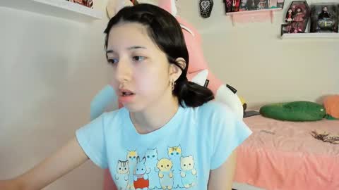 cherrycute666 online show from March 3, 12:34 am