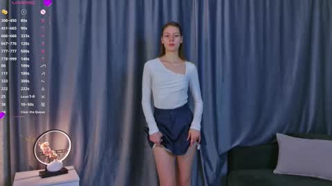 Loise online show from March 24, 5:29 pm