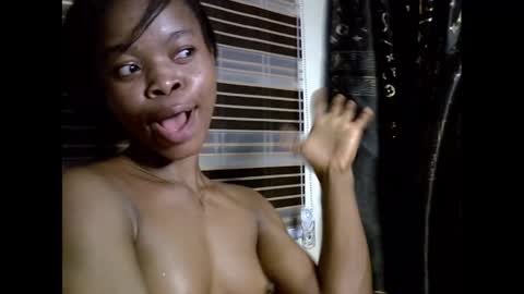 cherryxpussy online show from March 10, 9:29 pm