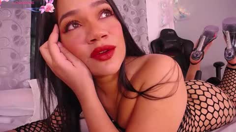 cherylfoster_ online show from March 7, 9:17 pm