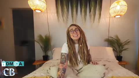 Chevi Blue online show from January 23, 2:50 pm