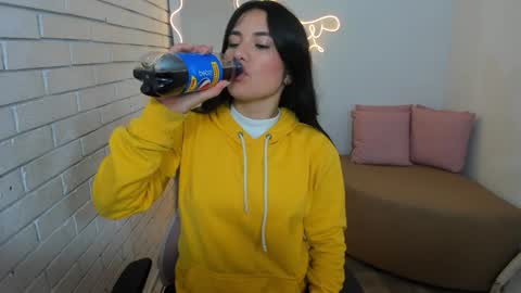 Chiara  online show from February 9, 3:00 am