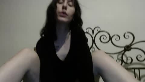 Juliet online show from April 3, 8:18 pm