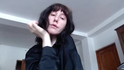 Juliet online show from April 5, 12:15 pm