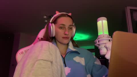 Goddess Vika - owner of all ur money online show from January 24, 5:21 pm