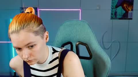 Bella online show from October 7, 5:12 am