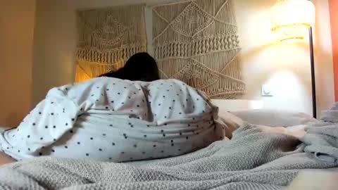 yoursensualparadise online show from February 23, 8:25 am