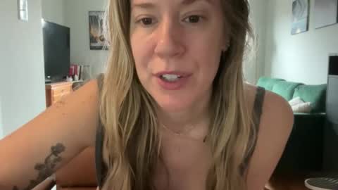 Rachel Shell online show from March 3, 6:14 pm