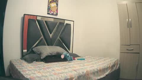 Chloe and Danna online show from September 30, 3:01 am