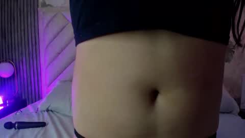 chloe_joness1 online show from November 13, 9:03 pm