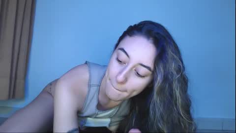 Chloe  online show from December 4, 8:20 pm