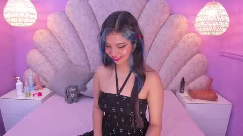   online show from February 14, 8:37 pm