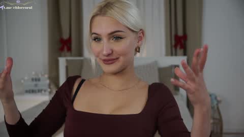 Snapshot of chloecoral chatting on December 5, 8:00 pm ChloeCoral online show from December 5, 8:00 pm