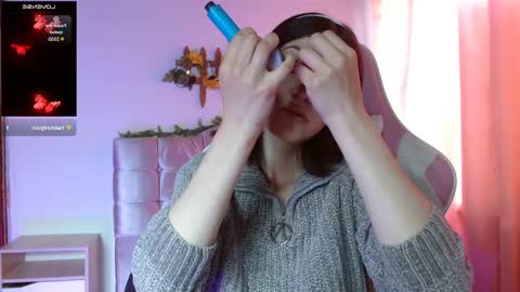 Chloe online show from February 10, 1:22 pm