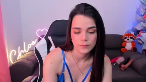 Chloe online show from December 13, 9:10 pm