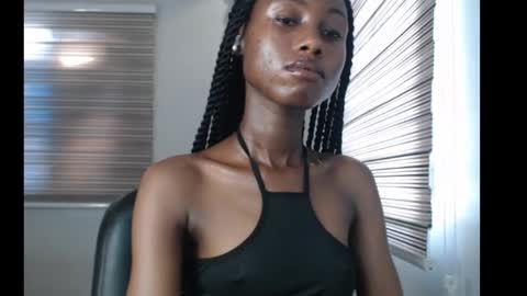 choco_petitqueen online show from November 13, 7:40 am