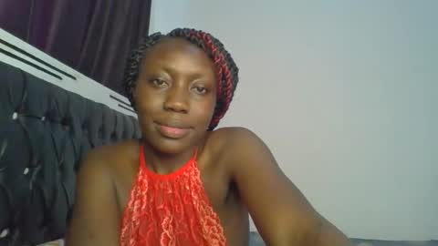 chocobear22 online show from October 31, 10:52 am