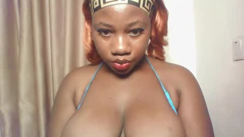 chocolateassgirl61 online show from November 8, 4:12 pm