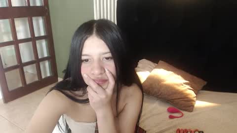  Laura  online show from December 17, 2:00 pm