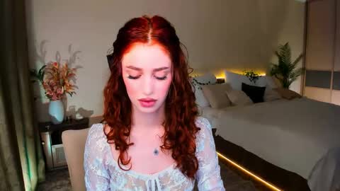 christinaconteeree online show from October 22, 7:41 pm
