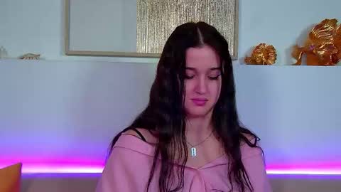 Christina online show from November 14, 7:03 pm