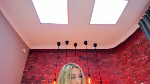 christyna_ross online show from January 29, 8:35 pm