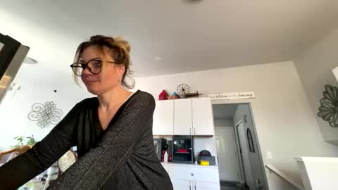 Christy Stevens online show from April 20, 3:48 pm