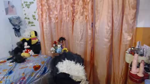 Ur Suraya22 online show from January 31, 9:59 pm