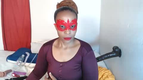 Fallenchubbie online show from May 9, 8:38 am