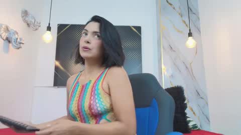 ...   ... online show from November 10, 5:13 am