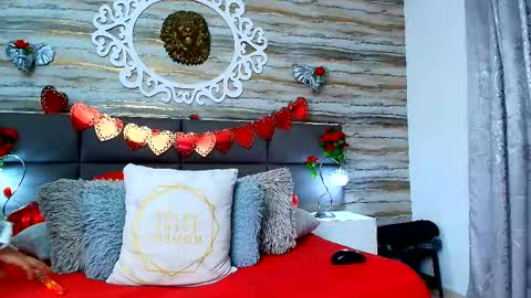 ...   ... online show from February 17, 4:09 am