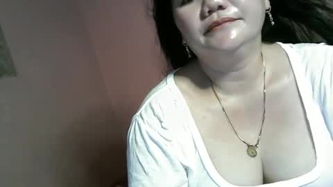 Snapshot of cindy_hot23 chatting on February 1, 4:14 am cindy_hot23 online show from February 1, 4:14 am