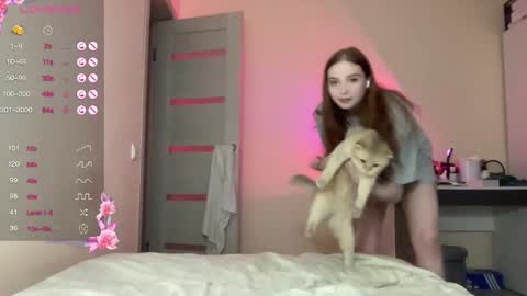 Maddy online show from February 10, 1:35 am