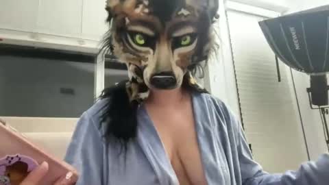 Nicky online show from November 5, 6:29 am