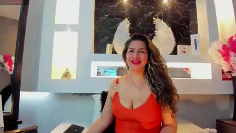 Cinthya  online show from October 20, 12:30 pm