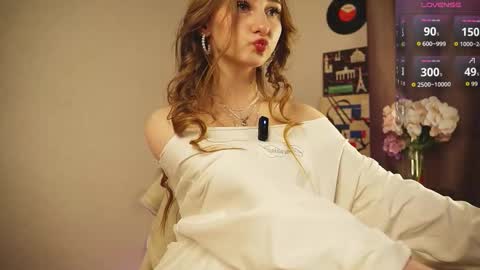 Little Amy online show from March 6, 2:23 pm