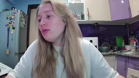 citrusblissss online show from September 9, 1:55 pm