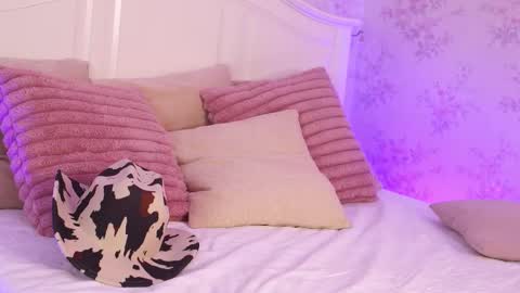 ClaraHazel online show from October 31, 7:12 am