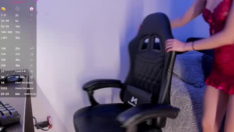 Cleo online show from December 3, 11:51 pm