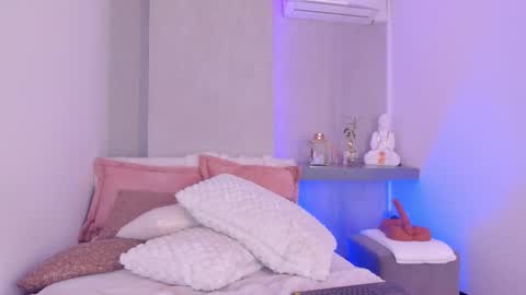 . Cleo Jhonson . online show from March 28, 8:36 am