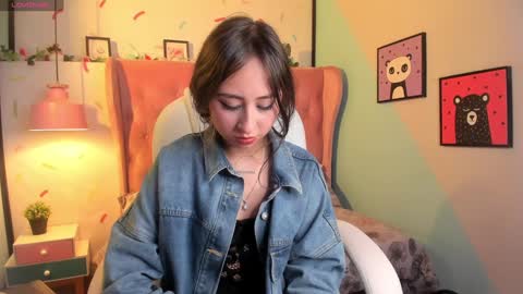 Cloe  online show from December 14, 1:38 am