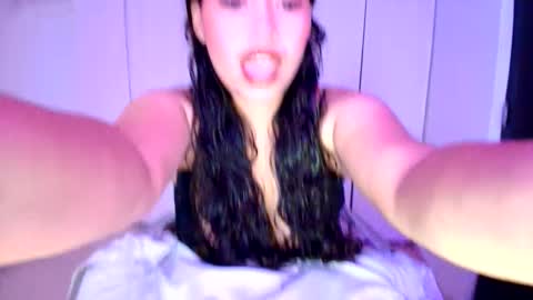 cocoa886863 online show from November 1, 11:41 pm