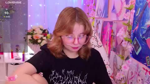 Mia online show from March 4, 10:16 pm