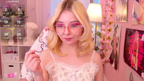 Mia online show from January 23, 9:07 pm