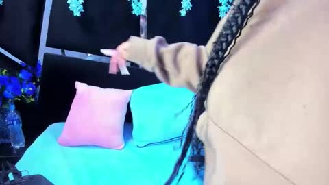 Cocoo  online show from October 23, 3:12 am